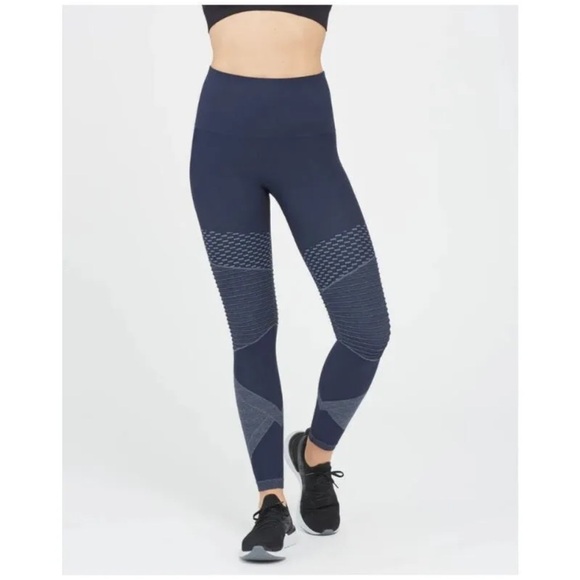 Spanx Look At Me Now Moto Seamless Leggings - Picture 3 of 13